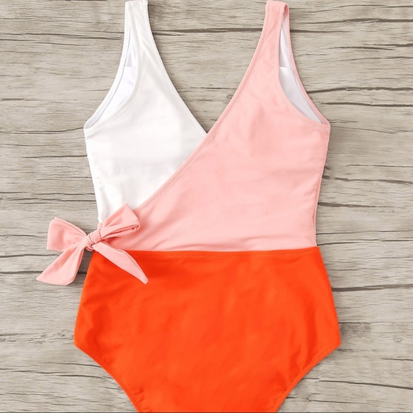 Other - NWT Colorblock Tri-Color One Piece Swimsuit XXL